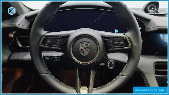PORSCHE TAYCAN TURBO S
