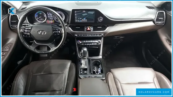 HYUNDAI GRANDEUR PREMIUM