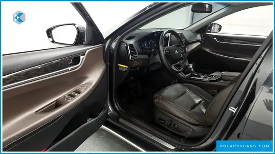 HYUNDAI GRANDEUR PREMIUM