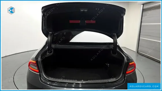HYUNDAI GRANDEUR PREMIUM
