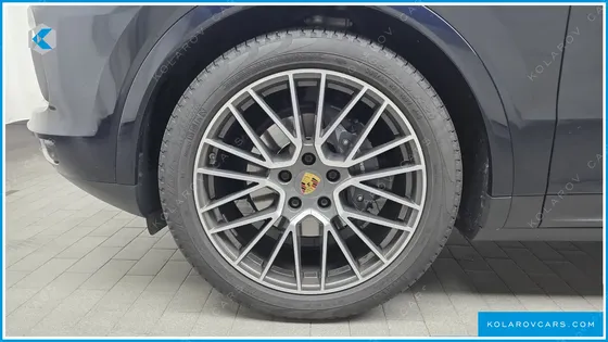 PORSCHE CAYENNE 3.0