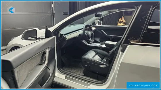 TESLA MODEL Y LONG RANGE AWD