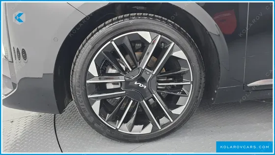 KIA K8 SIGNATURE