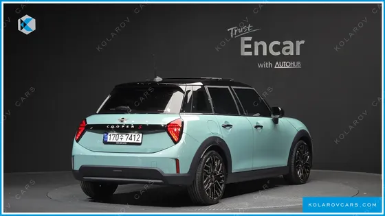 MINI COOPER 5 DOOR FAVOURED