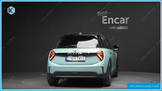 MINI COOPER 5 DOOR FAVOURED