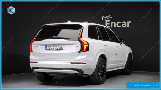 VOLVO XC90 T8 ULTRA DARK HYBRID