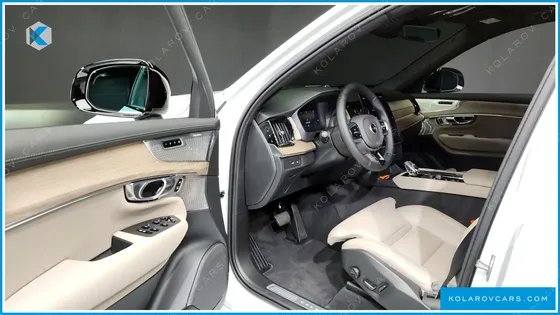 VOLVO XC90 T8 ULTRA DARK HYBRID