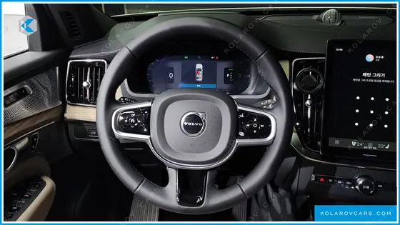 VOLVO XC90 T8 ULTRA DARK HYBRID