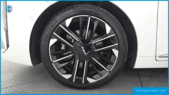 KIA K8 2.5 GASOLINE 2WD