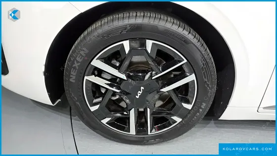 KIA K8 2.5 GASOLINE 2WD