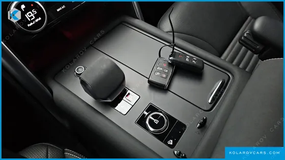 LAND ROVER DISCOVERY P360 R-DYNAMIC SE