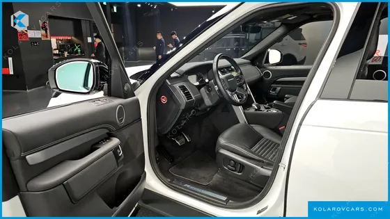 LAND ROVER DISCOVERY P360 R-DYNAMIC SE