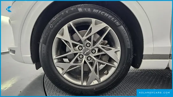 GENESIS GV70 2.5T GASOLINE 2WD