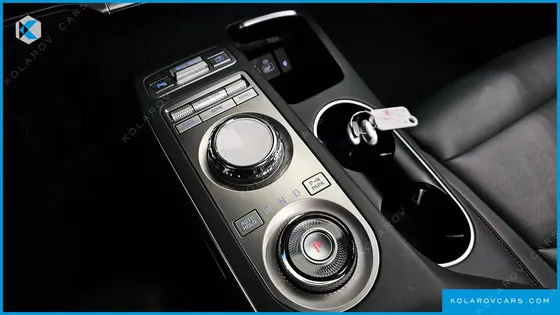 GENESIS GV70 2.5T GASOLINE 2WD
