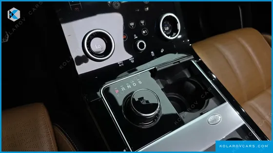 LAND ROVER RANGE ROVER VELAR 3.0 D300 R-DYNAMIC HSE
