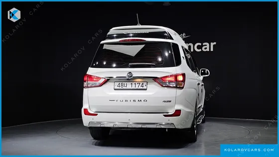 KGM - SSANGYONG KORANDO 4WD CHATEAU 9-SEATER