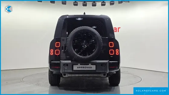 LAND ROVER DEFENDER 130 P400 OUTBOUND