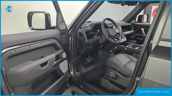 LAND ROVER DEFENDER 130 P400 OUTBOUND