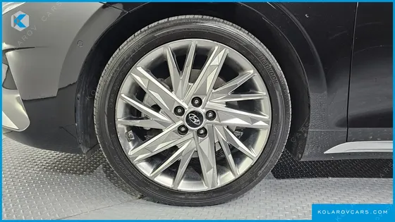 HYUNDAI GRANDEUR 3.3