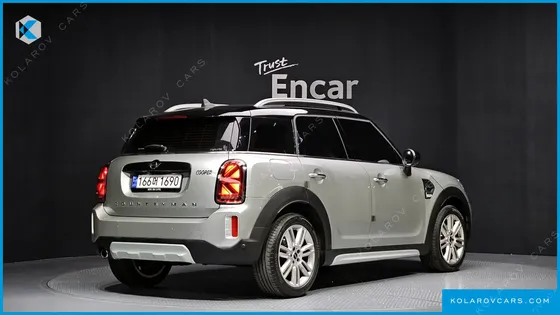 MINI COUNTRYMAN CLASSIC PLUS LAUNCH PACK