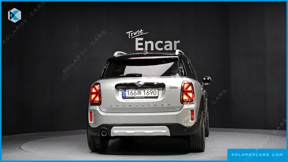 MINI COUNTRYMAN CLASSIC PLUS LAUNCH PACK