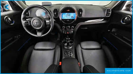 MINI COUNTRYMAN CLASSIC PLUS LAUNCH PACK