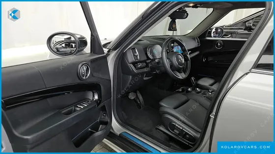 MINI COUNTRYMAN CLASSIC PLUS LAUNCH PACK