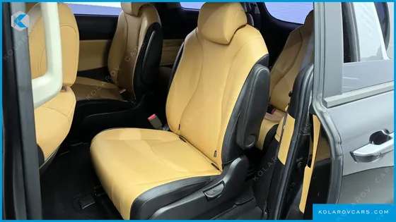 KIA CARNIVAL 9-SEATER PRESTIGE