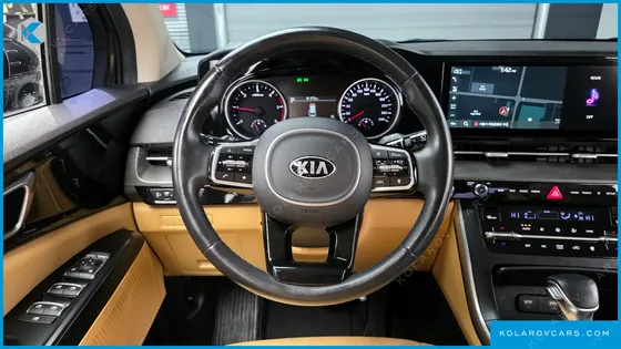 KIA CARNIVAL 9-SEATER PRESTIGE