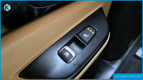 KIA CARNIVAL 9-SEATER PRESTIGE