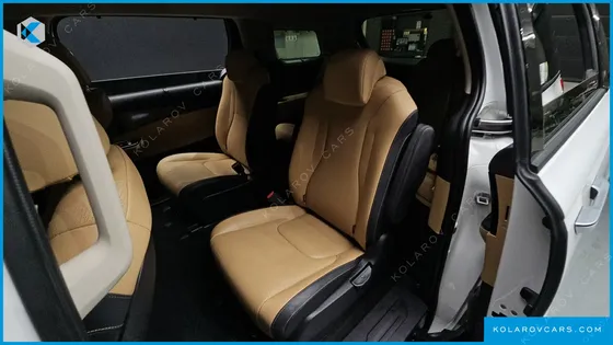 KIA CARNIVAL 9-SEATER SIGNATURE