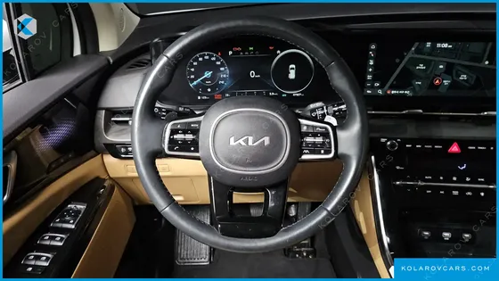 KIA CARNIVAL 9-SEATER SIGNATURE