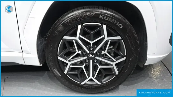 HYUNDAI TUCSON GASOLINE 1.6 TURBO 2WD
