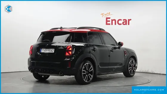 MINI COUNTRYMAN JCW LAUNCH PACK