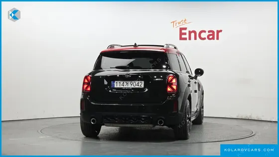 MINI COUNTRYMAN JCW LAUNCH PACK