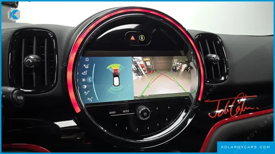 MINI COUNTRYMAN JCW LAUNCH PACK