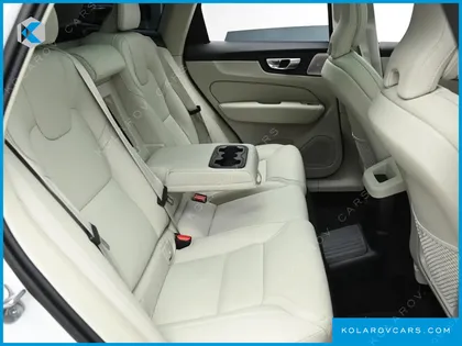 VOLVO XC60 T8 ULTRA BRIGHT