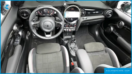 MINI COOPER CONVERTIBLE JCW