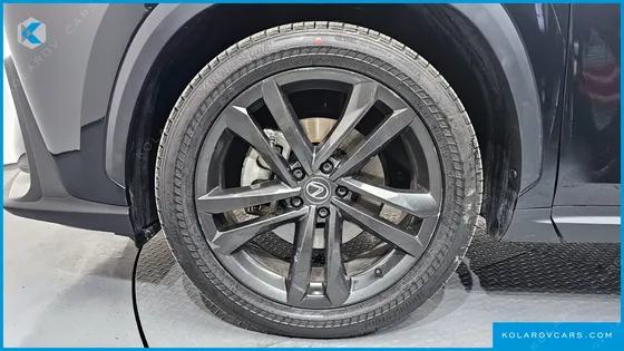 LEXUS NX PREMIUM