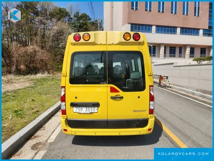 RENAULT KOREA MASTER SCHOOL BUS