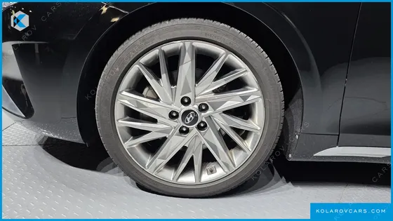 HYUNDAI GRANDEUR 3.3