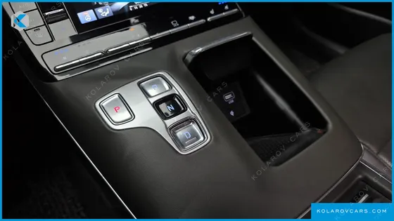 HYUNDAI GRANDEUR 3.3