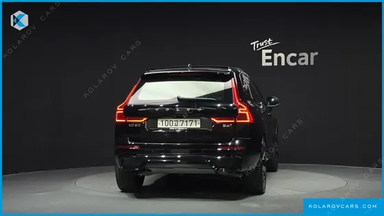 VOLVO XC60 B6 R-DESIGN
