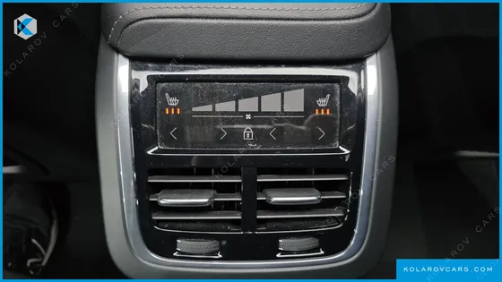 VOLVO XC60 B6 R-DESIGN