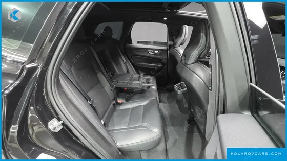 VOLVO XC60 B6 R-DESIGN