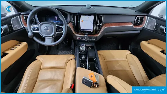 VOLVO XC60 B5 ULTIMATE BRIGHT