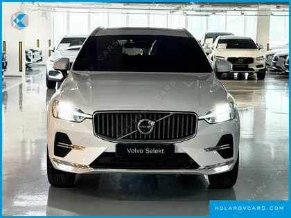 VOLVO XC60 B5 ULTRA BRIGHT