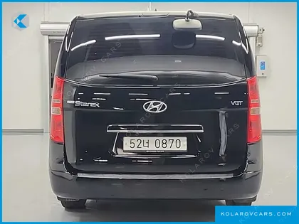 HYUNDAI STAREX URBAN 9-SEATER