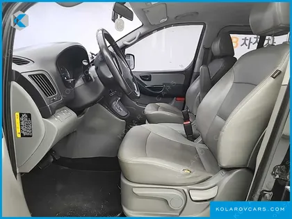 HYUNDAI STAREX URBAN 9-SEATER