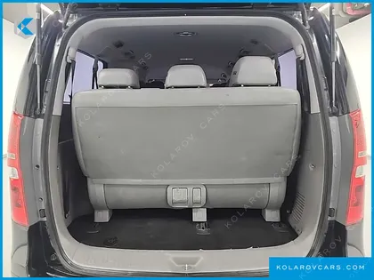 HYUNDAI STAREX URBAN 9-SEATER